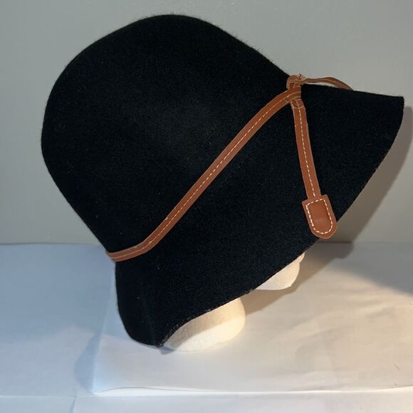 SAKS FIFTH AVE Black Label Wool Hat - Picture 2 of 7